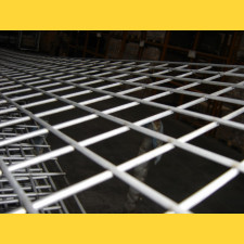 Welded mat / Wire diameter: 4x4 / Mesh size: 50x50 / Mat size: 1000x2000 / FE